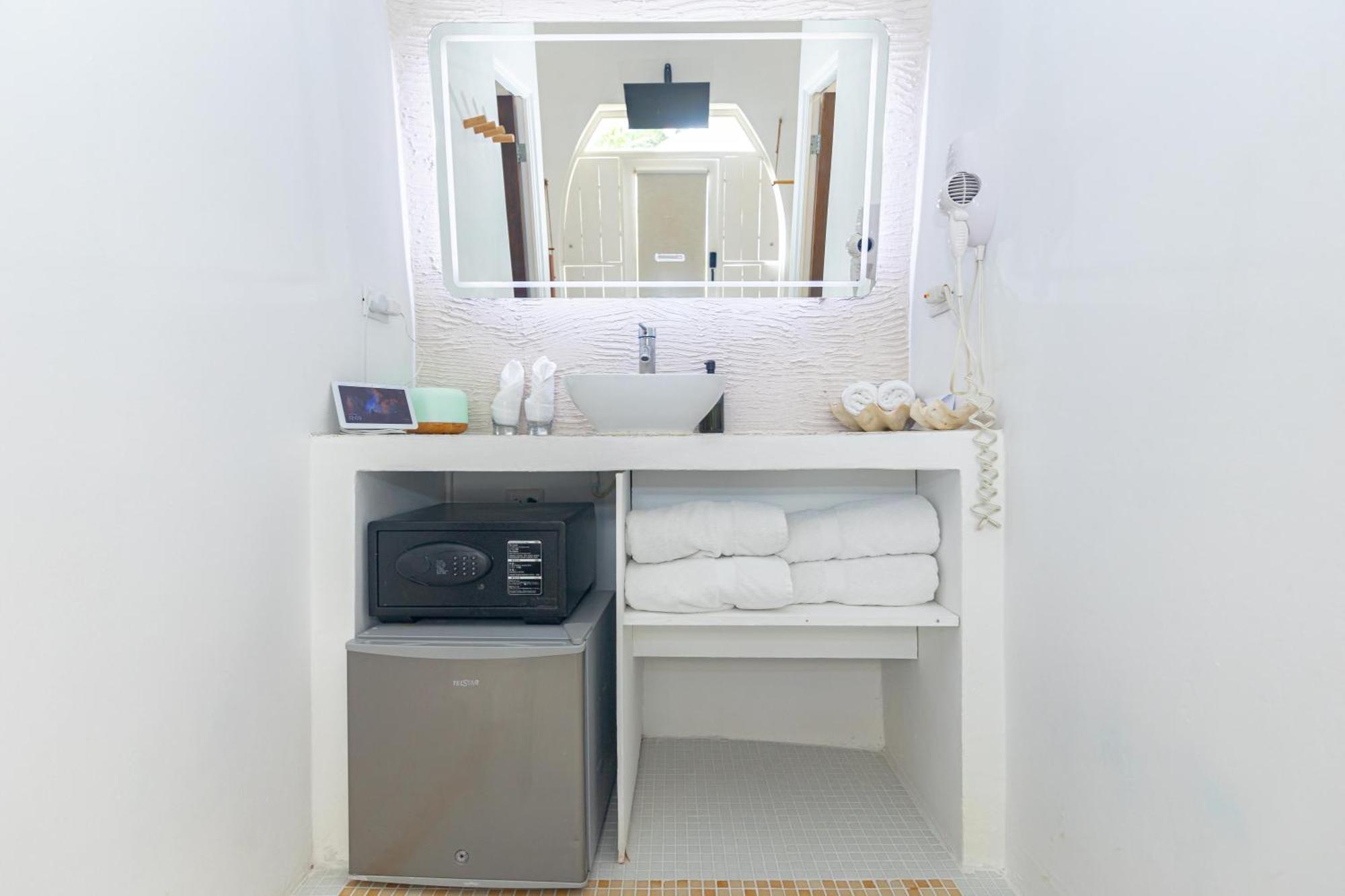 מנואל אנטוניו Igloo Beach Lodge מראה חיצוני תמונה